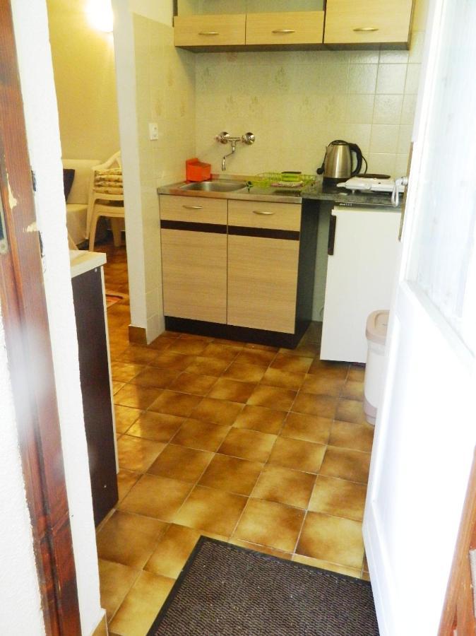 Ria 2 Appartement Baška Voda Buitenkant foto